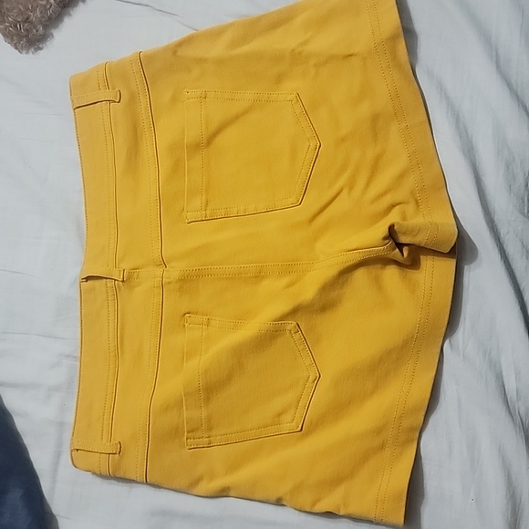 Shorts - Picture 2 of 2